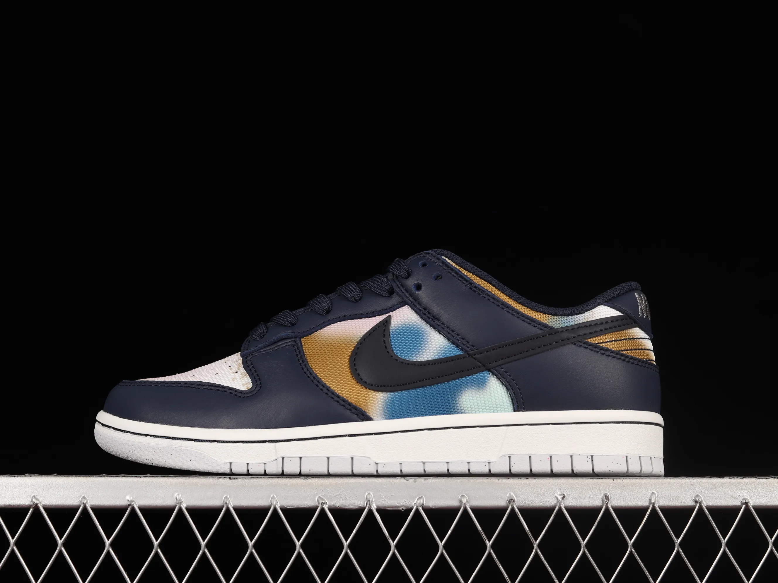 All Categories Nk SB Dunk Series Nk SB Dunk Low Low-top sneakers F version Nk Dunk Low "Graffiti" Street tie-dye graffiti SB low-top sports and leisure sneakers DM0108-400